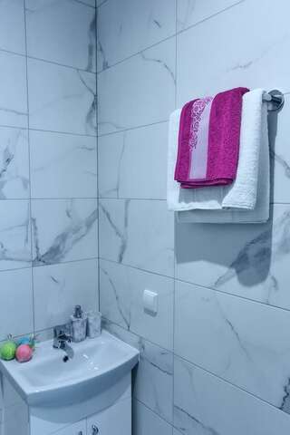 Апартаменты Hubertus & New Modern Apartment Каунас Апартаменты с террасой-10