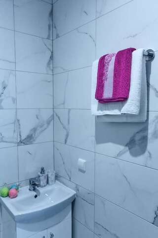Апартаменты Hubertus & New Modern Apartment Каунас Апартаменты с террасой-24